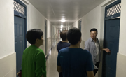公司组织辅导员深入走访员工宿舍