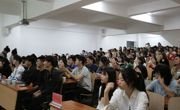 beet365团委顺利举行考研就业经验交流会
